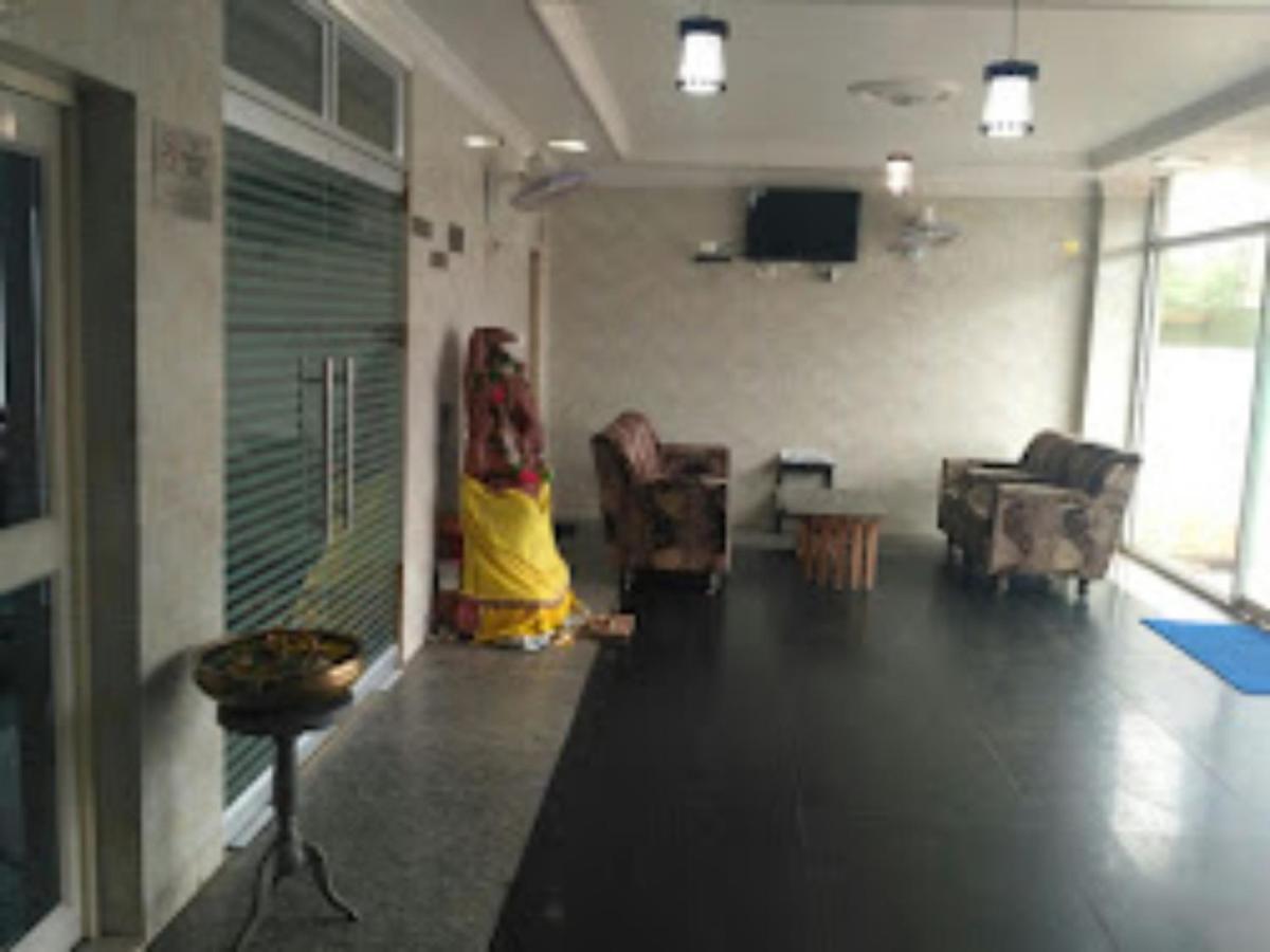 Goroomgo Star Inn Sea View Puri Esterno foto